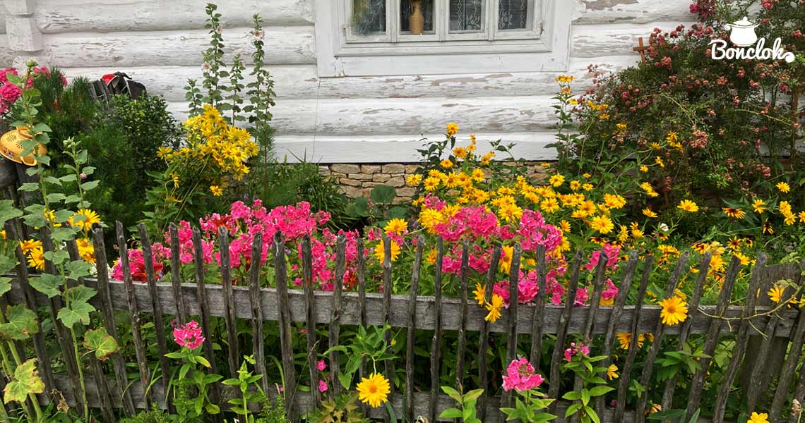 Kwiatowy zakątek tradycji